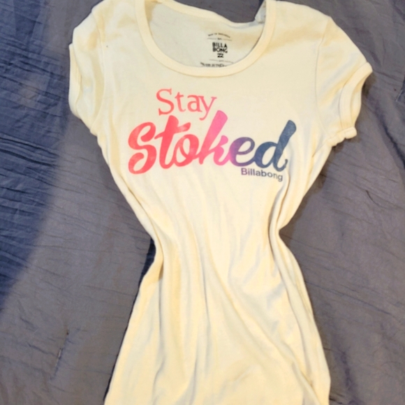 Billabong Tops - 💖Host Pick💖 Billabong Stay Stoked t shirt small